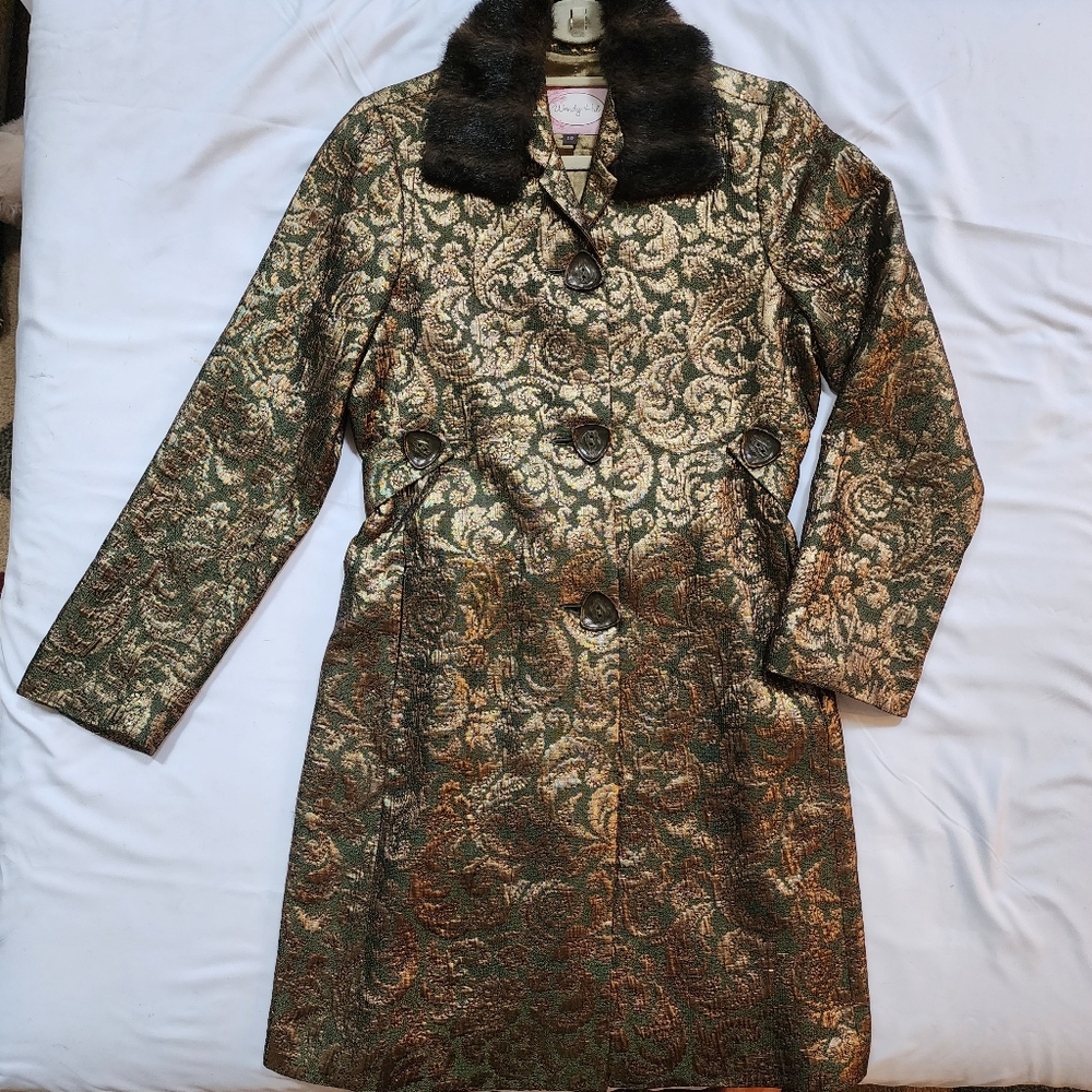 Wendy Hil Forest Green & Gold Metallic Jacquard Coat with Faux Fur Collar Sz:10